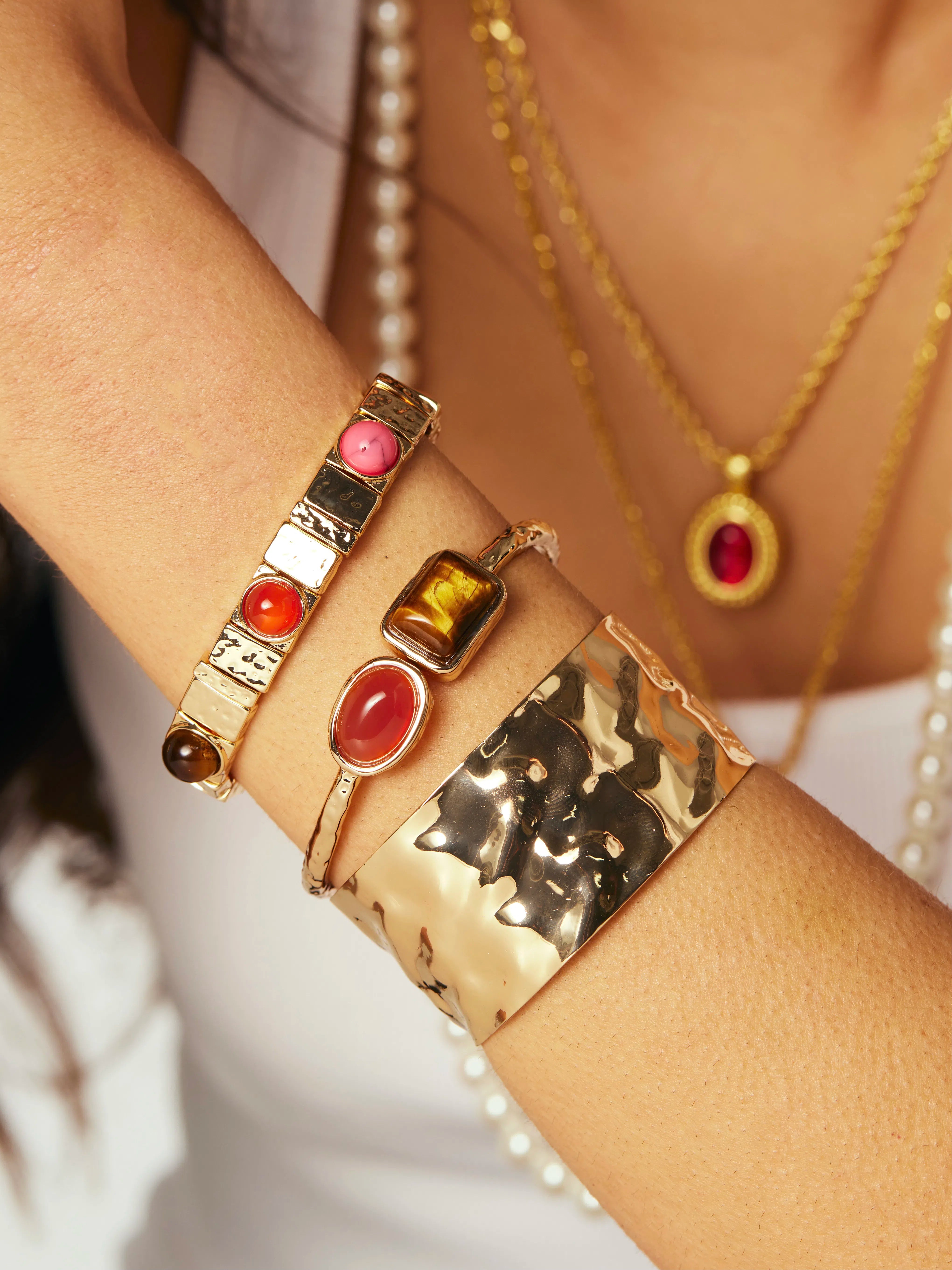 Carnelian & Tiger's Eye Golden Bracelet