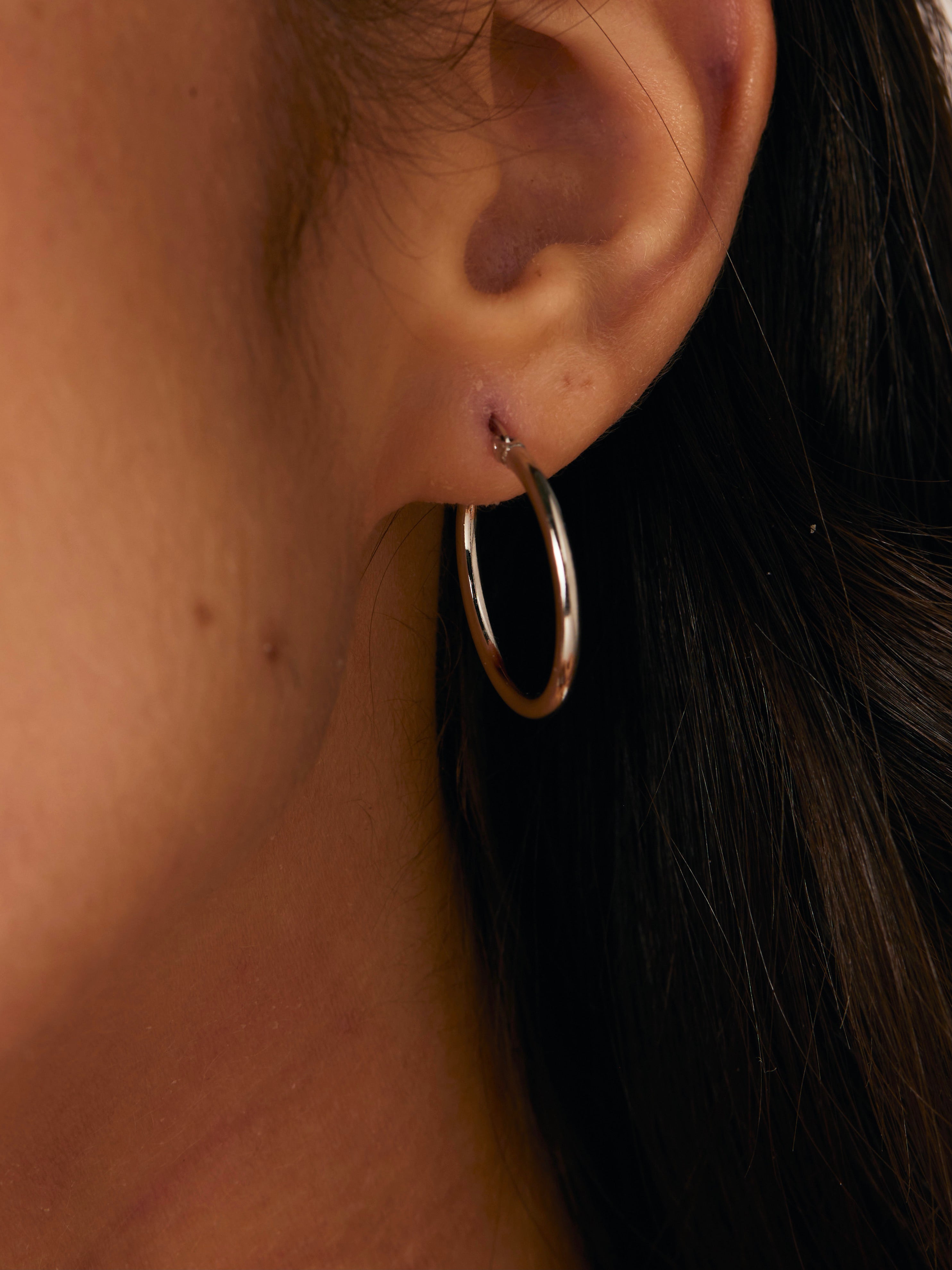Endless Golden Hoop Earrings - Kuri Jewelry
