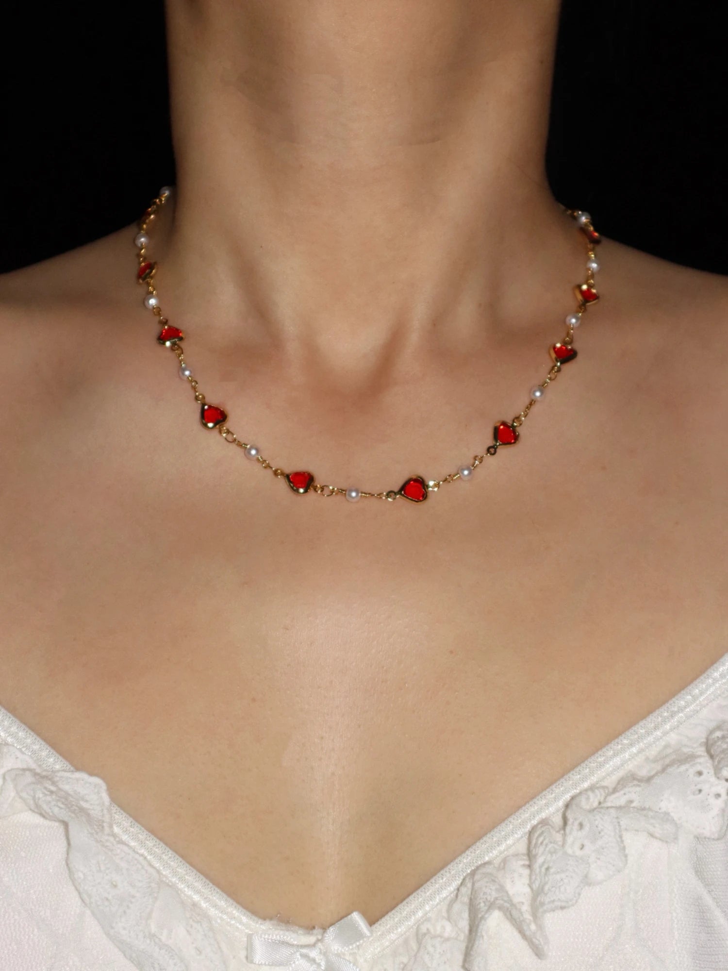 Margaret Red Hearts Pearl Chain Necklace - Kuri Jewelry