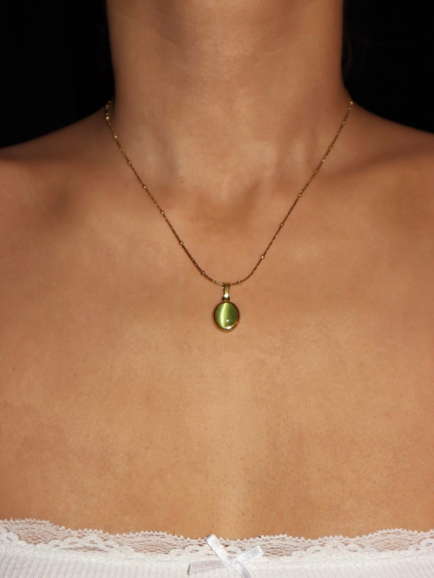 Green Cat's Eye Oval Pendant Necklace