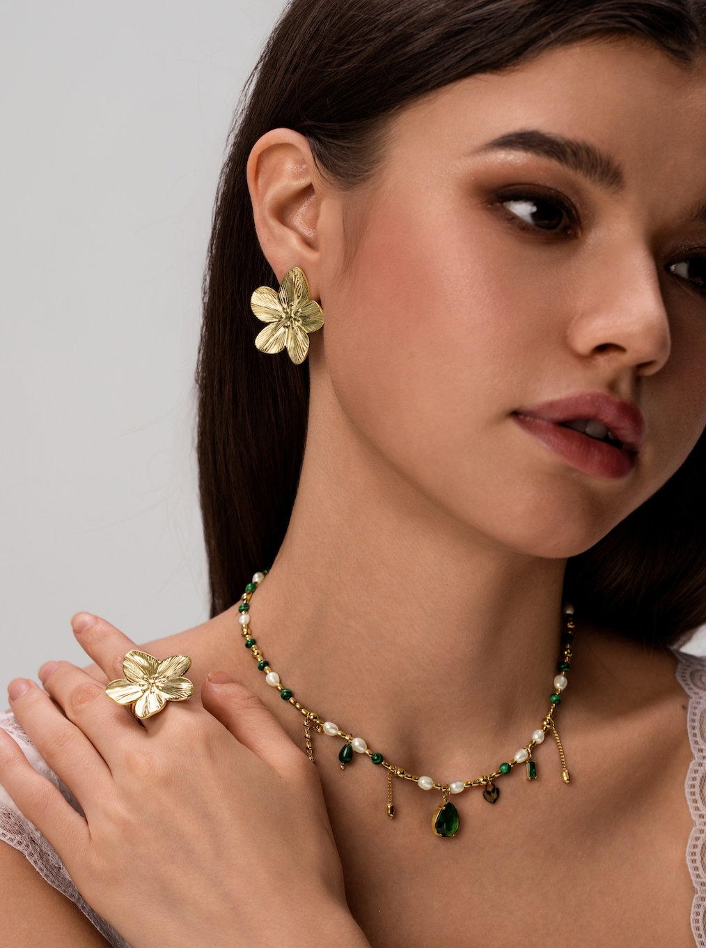 Riley Golden Flower Ring - Kuri Jewelry