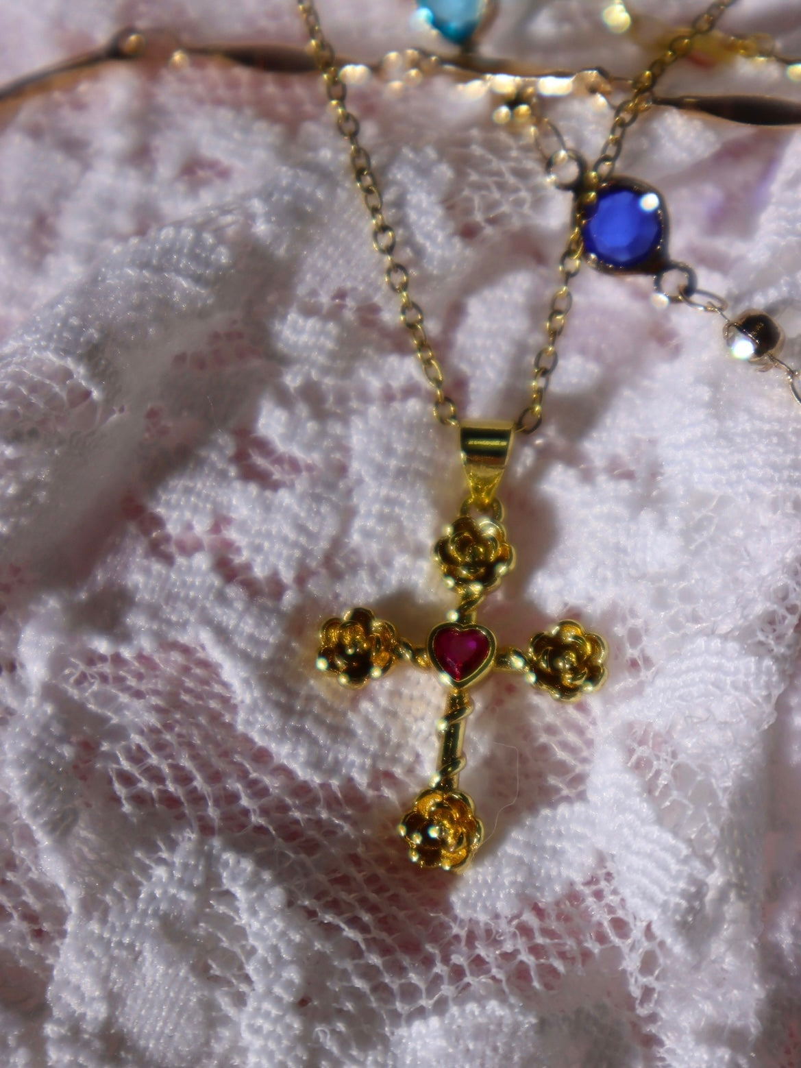 Marian Rose Heart Necklace - Kuri Jewelry