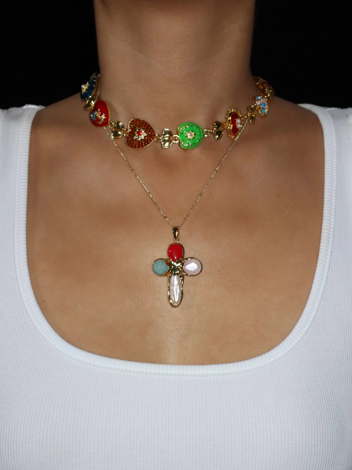 Dolores Colored Cross Necklace | Elegant Minimalist Jewelry – Kuri