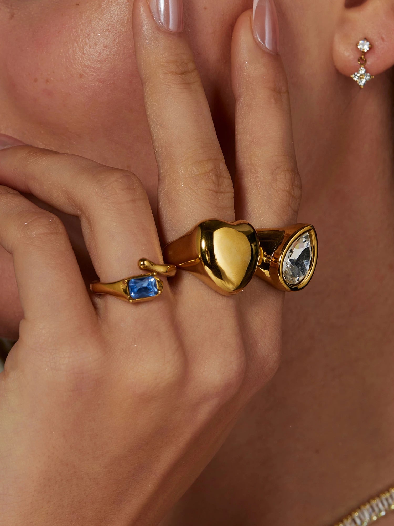 Bella Chunky Heart Golden Ring - Kuri Jewelry