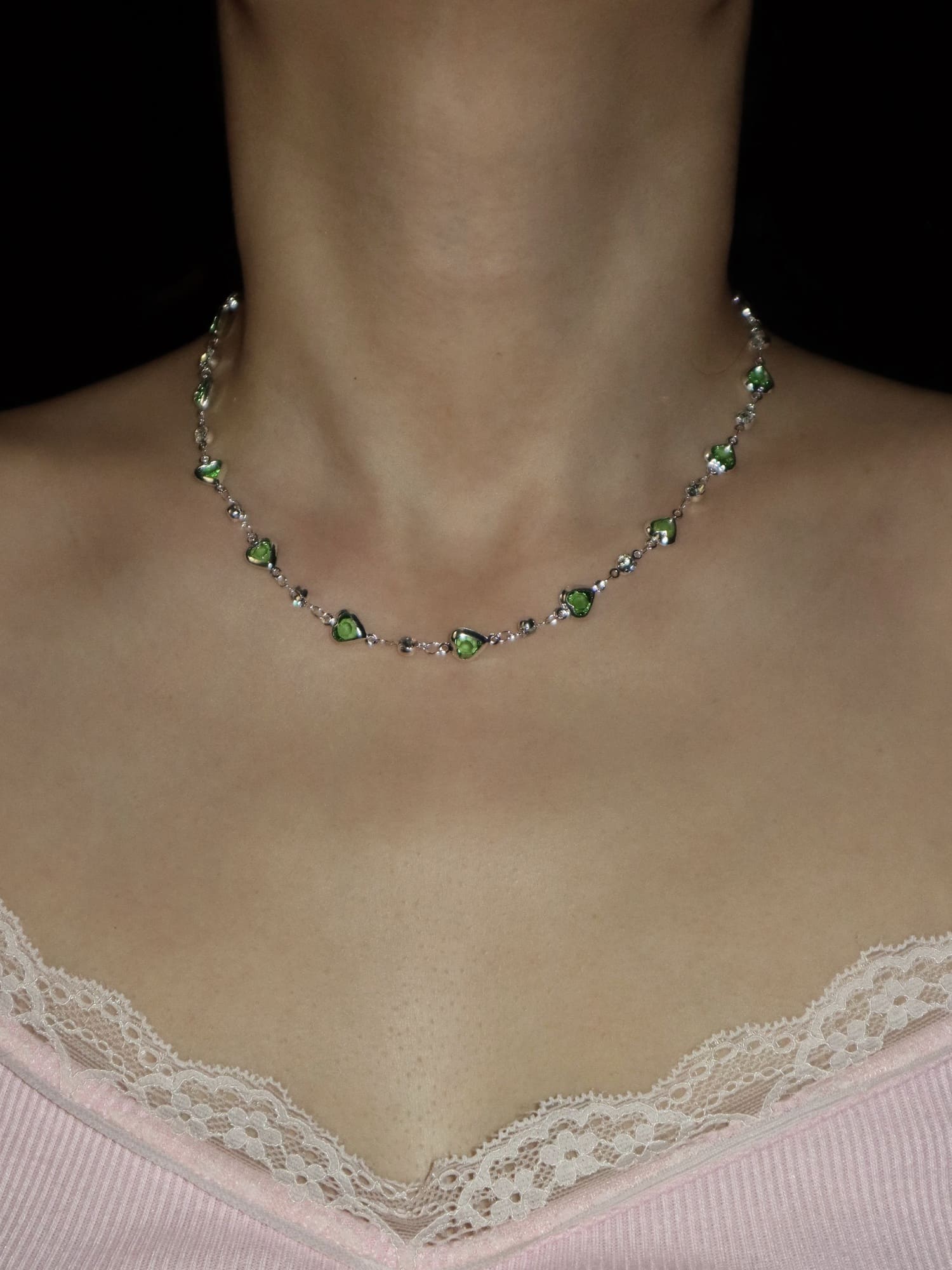 Margaret Green Hearts Chain Necklace
- Kuri Jewelry