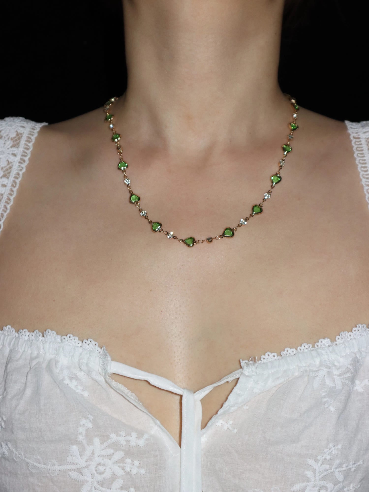 Margaret Green Hearts Chain Necklace
- Kuri Jewelry