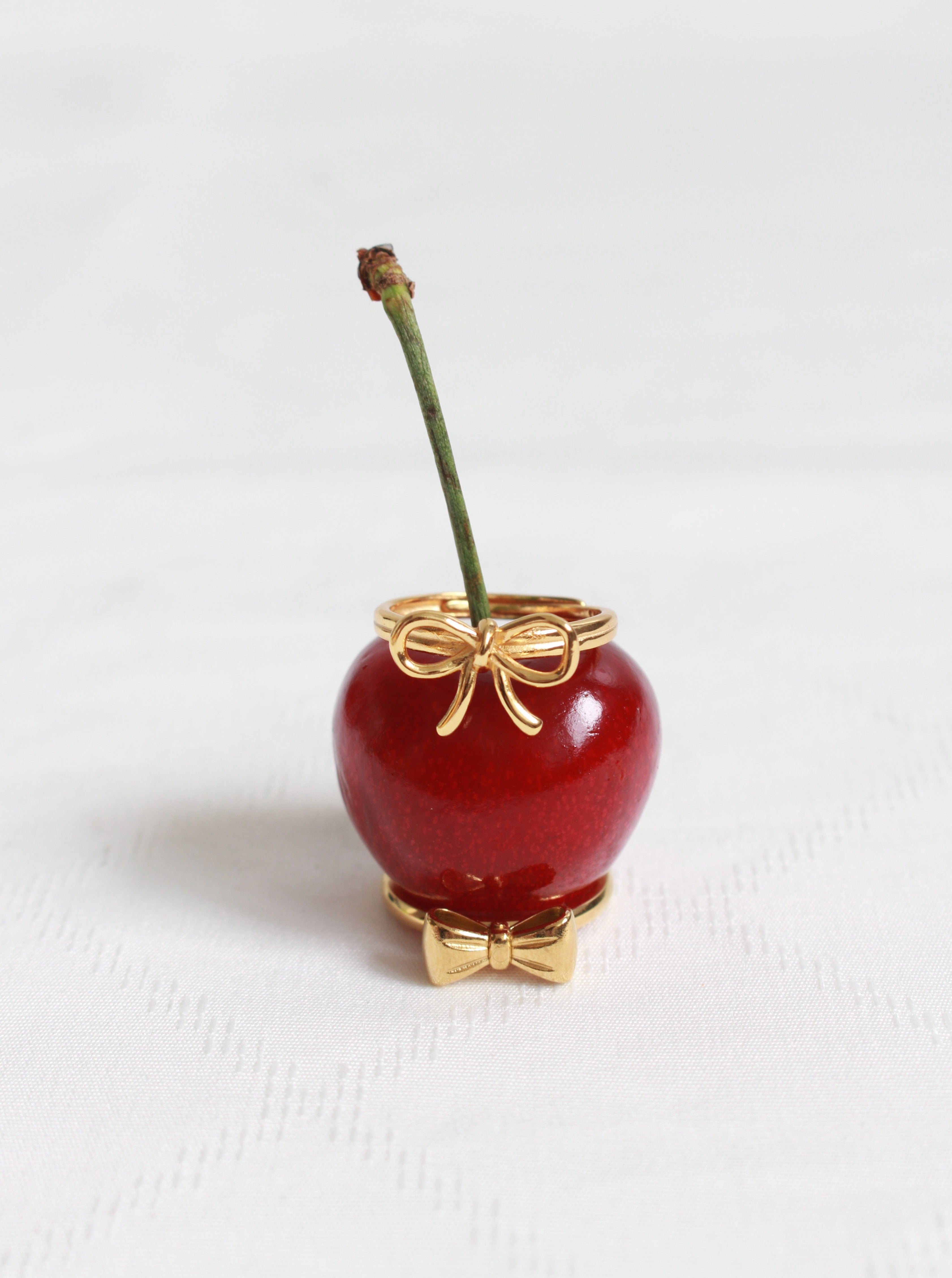 Charlotte Golden Ribbon Ring - Kuri Jewelry