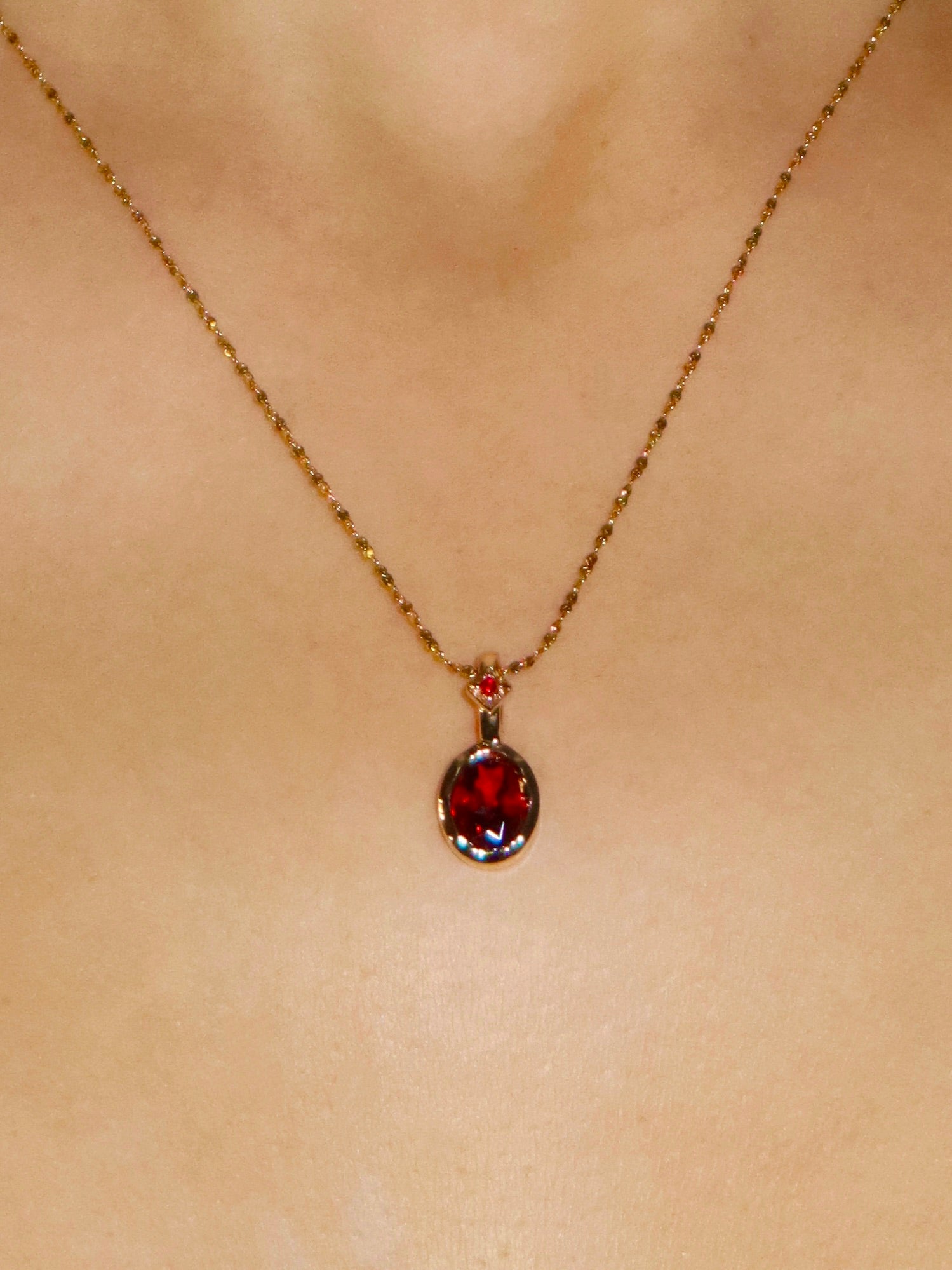 January Birthstone Garnet Necklace - Kuri Jewelry