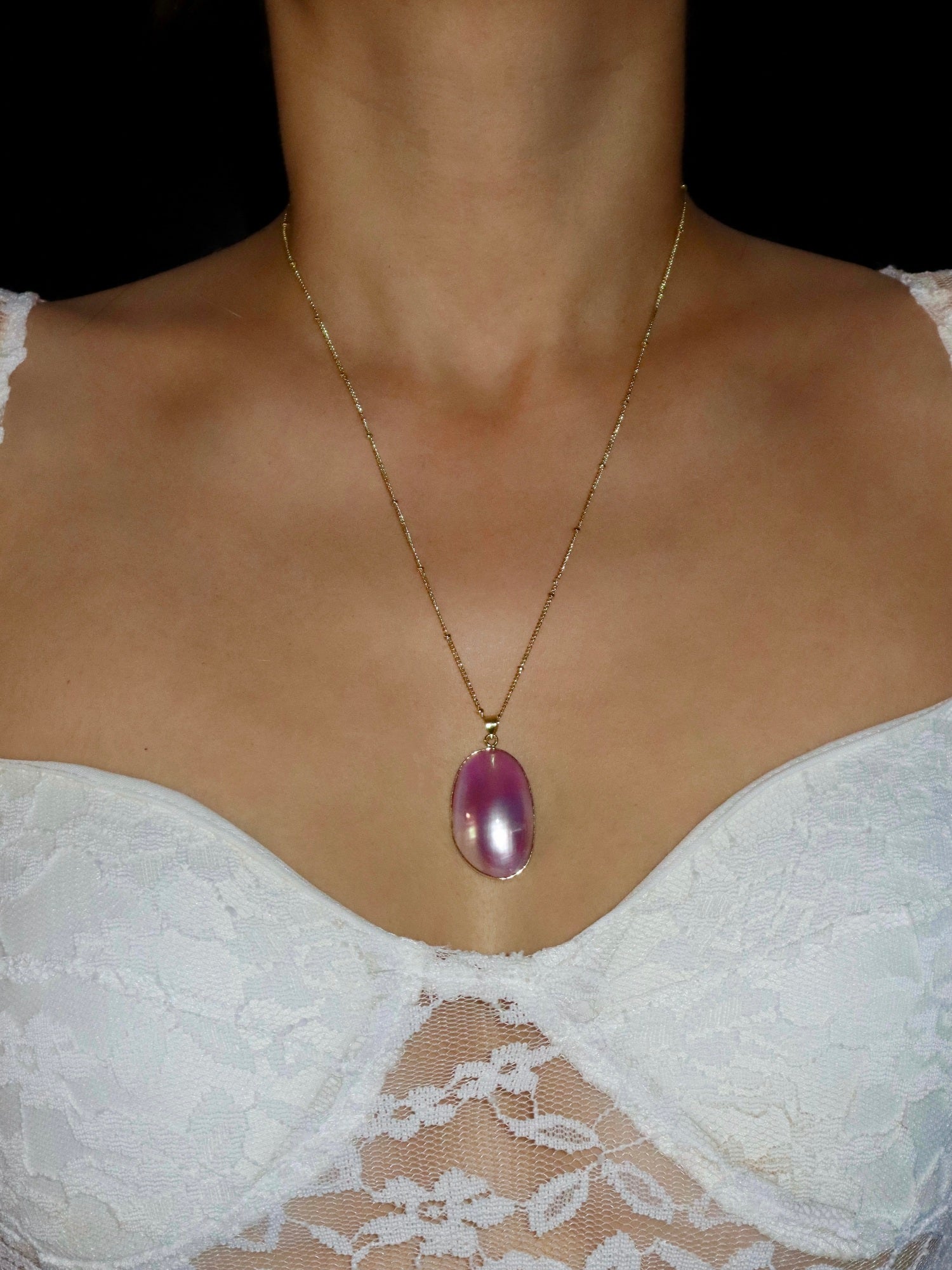 Pink Large Shell Necklace - Kuri Jewelry