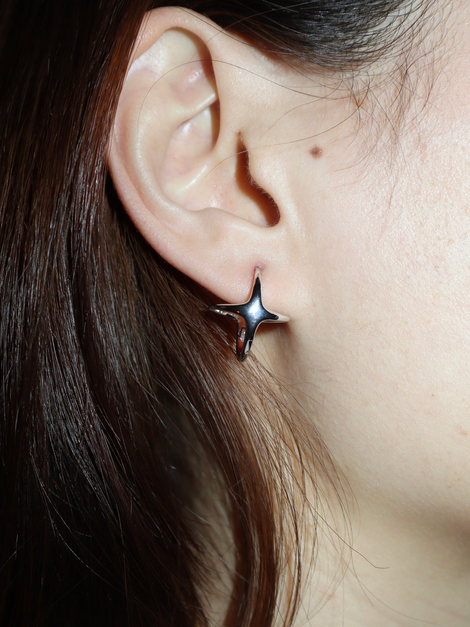 North Star Sculptural Silver Hoop Earrings - Kuri Jewelry