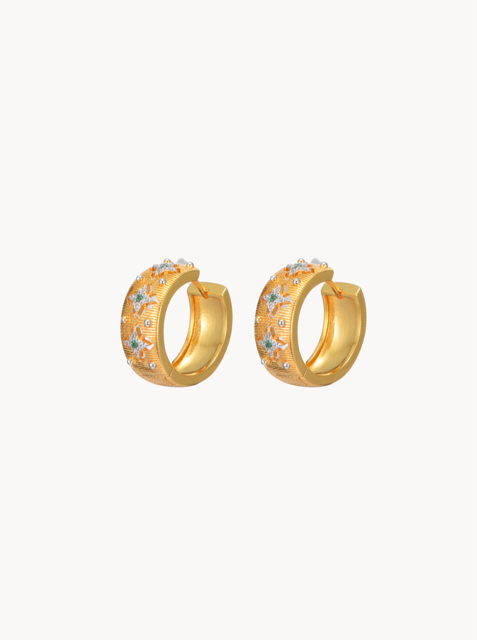 Mia Golden Hoop Earrings - Kuri Jewelry