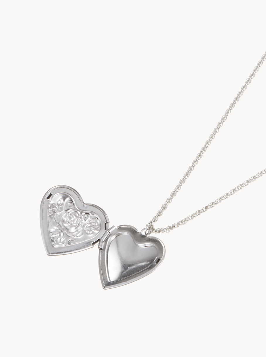 Belen Silver Heart Locket Necklace - Kuri Jewelry