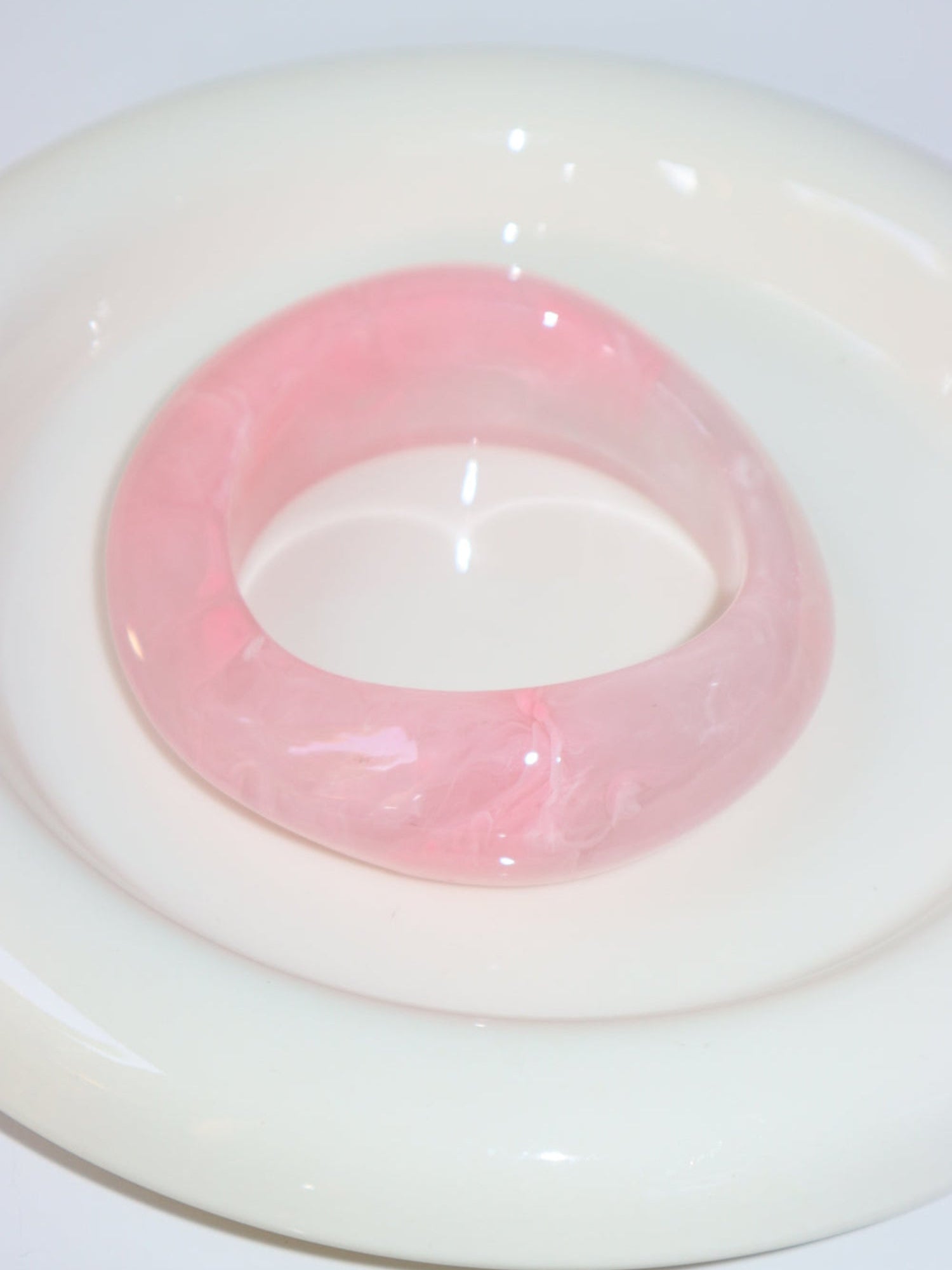 Leila Pink Wave Resin Bracelet | Elegant Minimalist Jewelry – Kuri