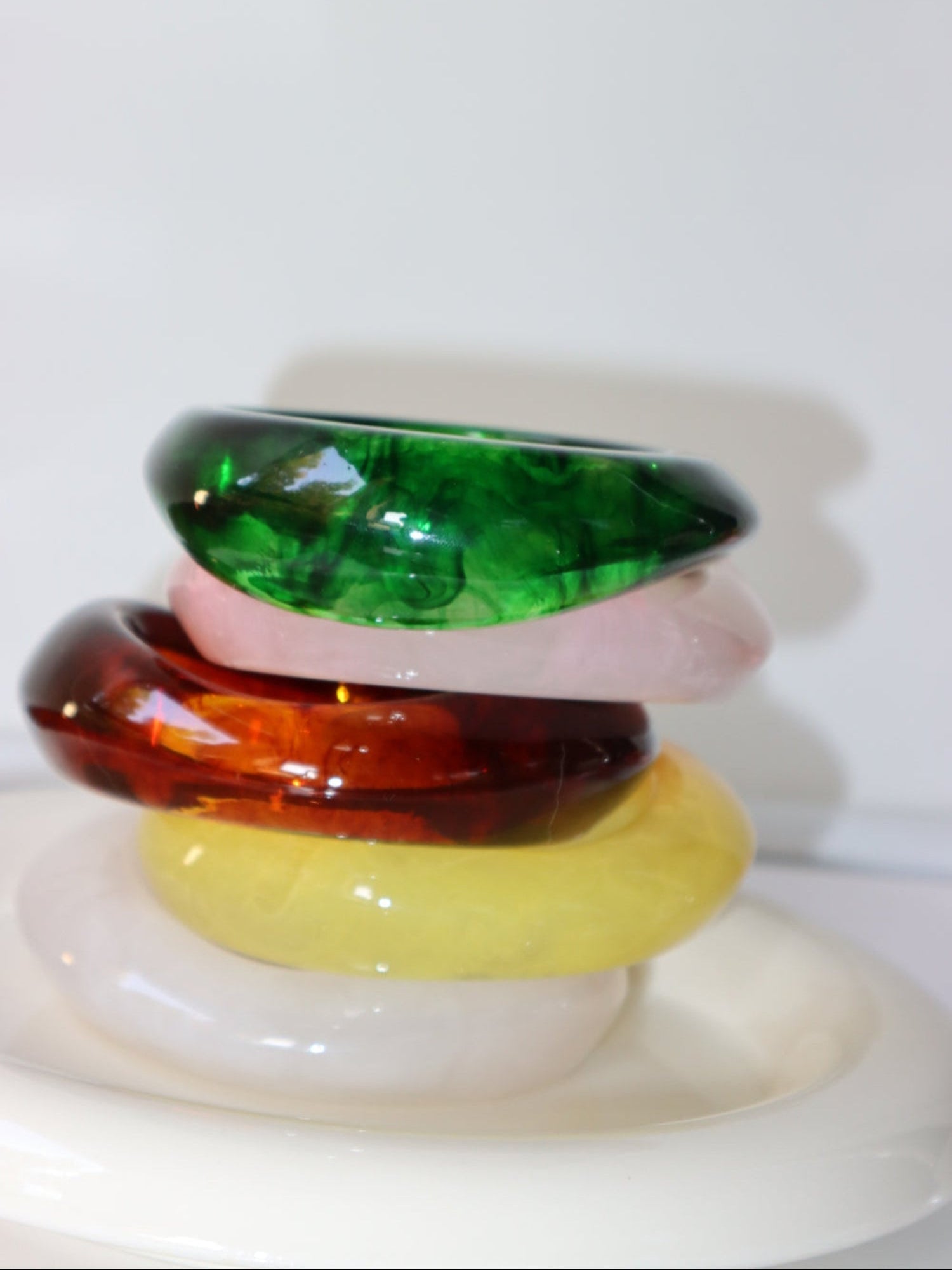 Leila Wave Resin Bracelet Collection | Elegant Minimalist Jewelry – Kuri