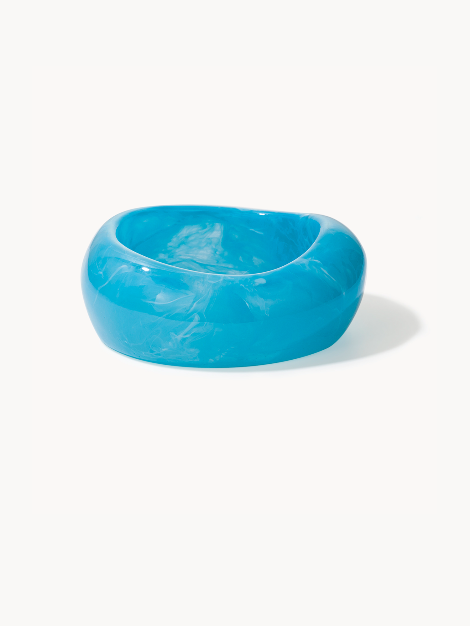 Lena Chunky Resin Bangle | Elegant Minimalist Jewelry – Kuri
