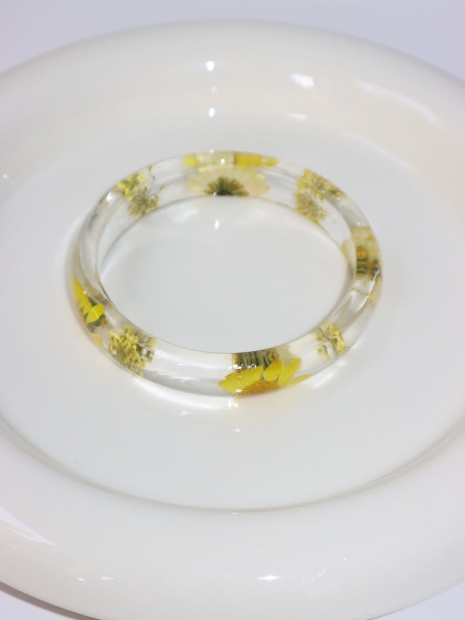 Lilian Flower Bangles Collection | Elegant Minimalist Jewelry – Kuri