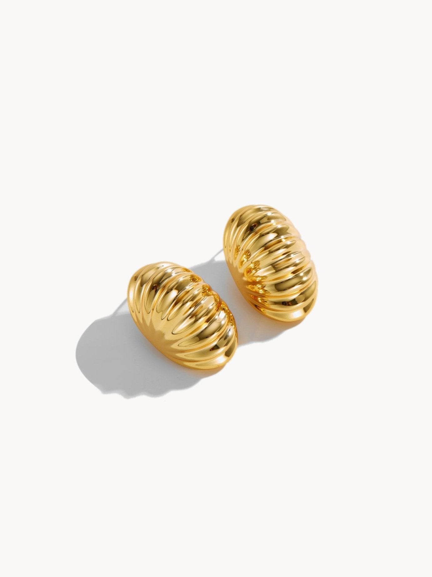 Erin Shell Stripe Earrings - Kuri Jewelry