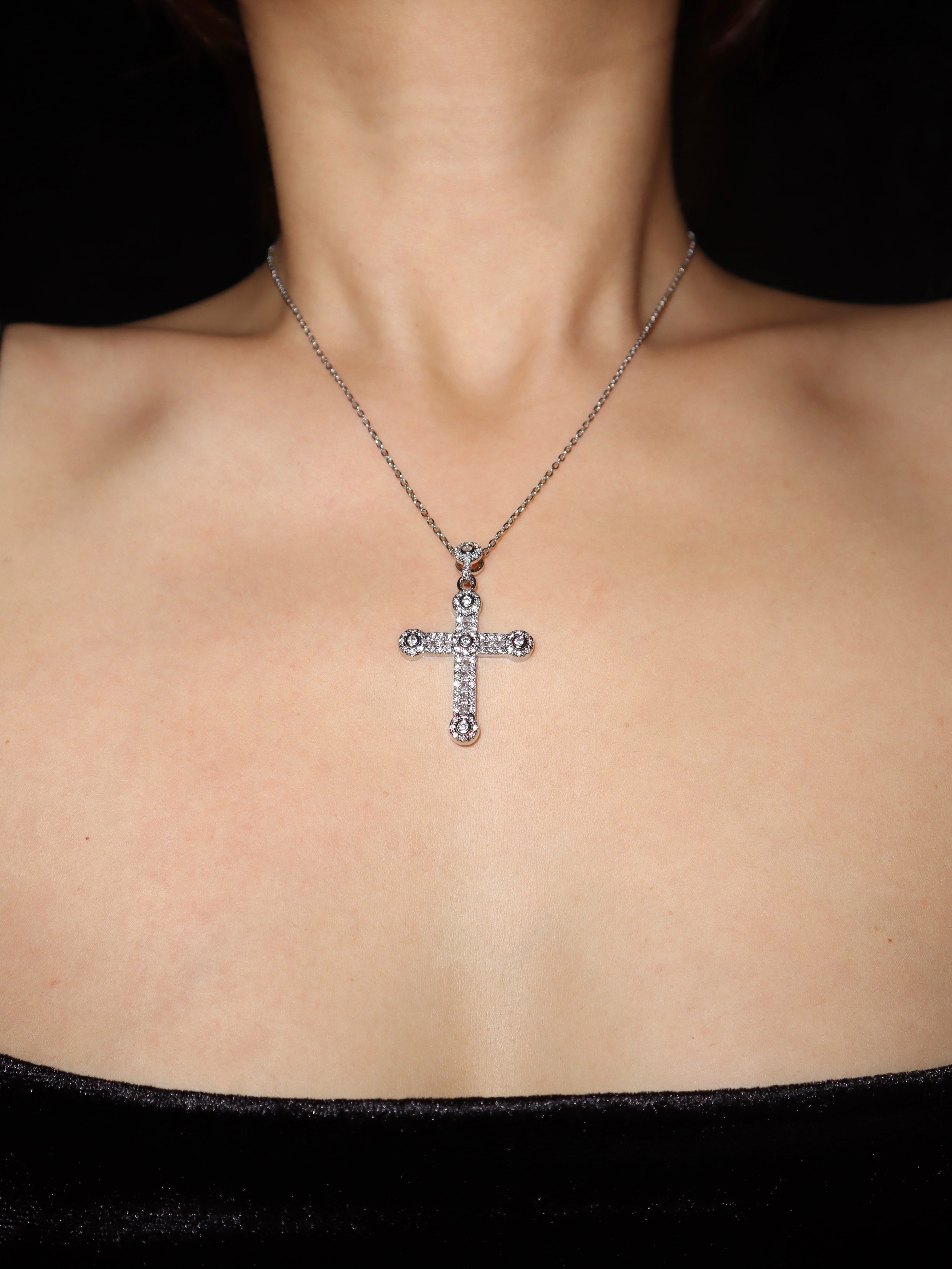 Prima Silver Cross Necklace