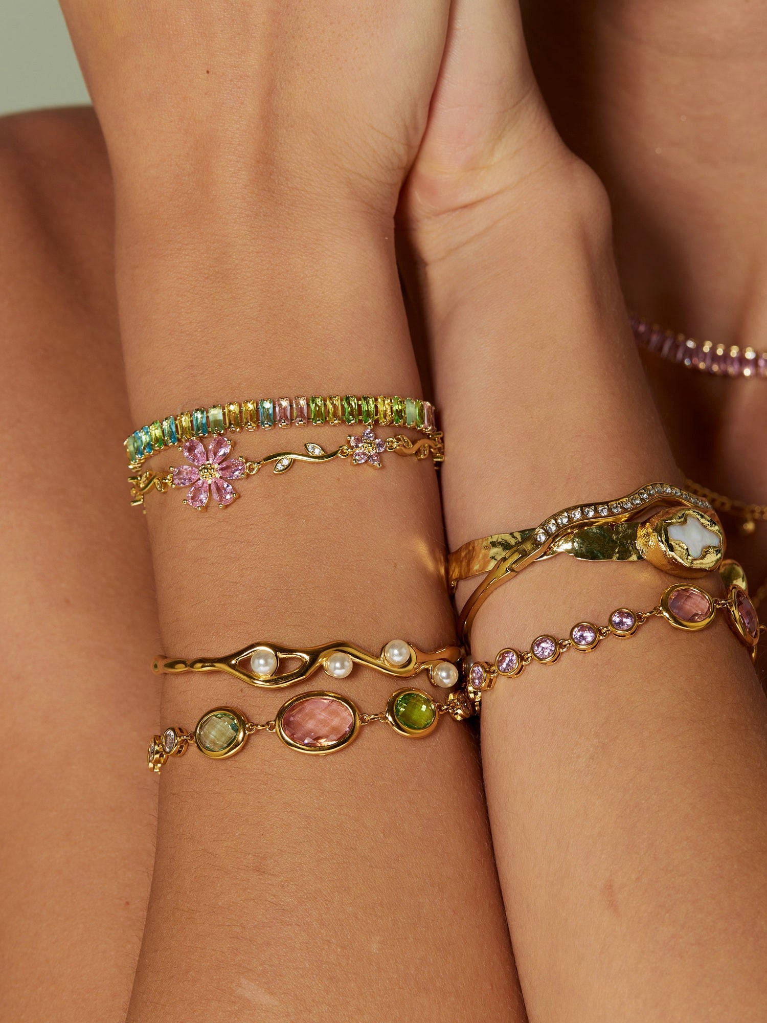 Bernice Golden Pearl Bracelet - Kuri Jewelry