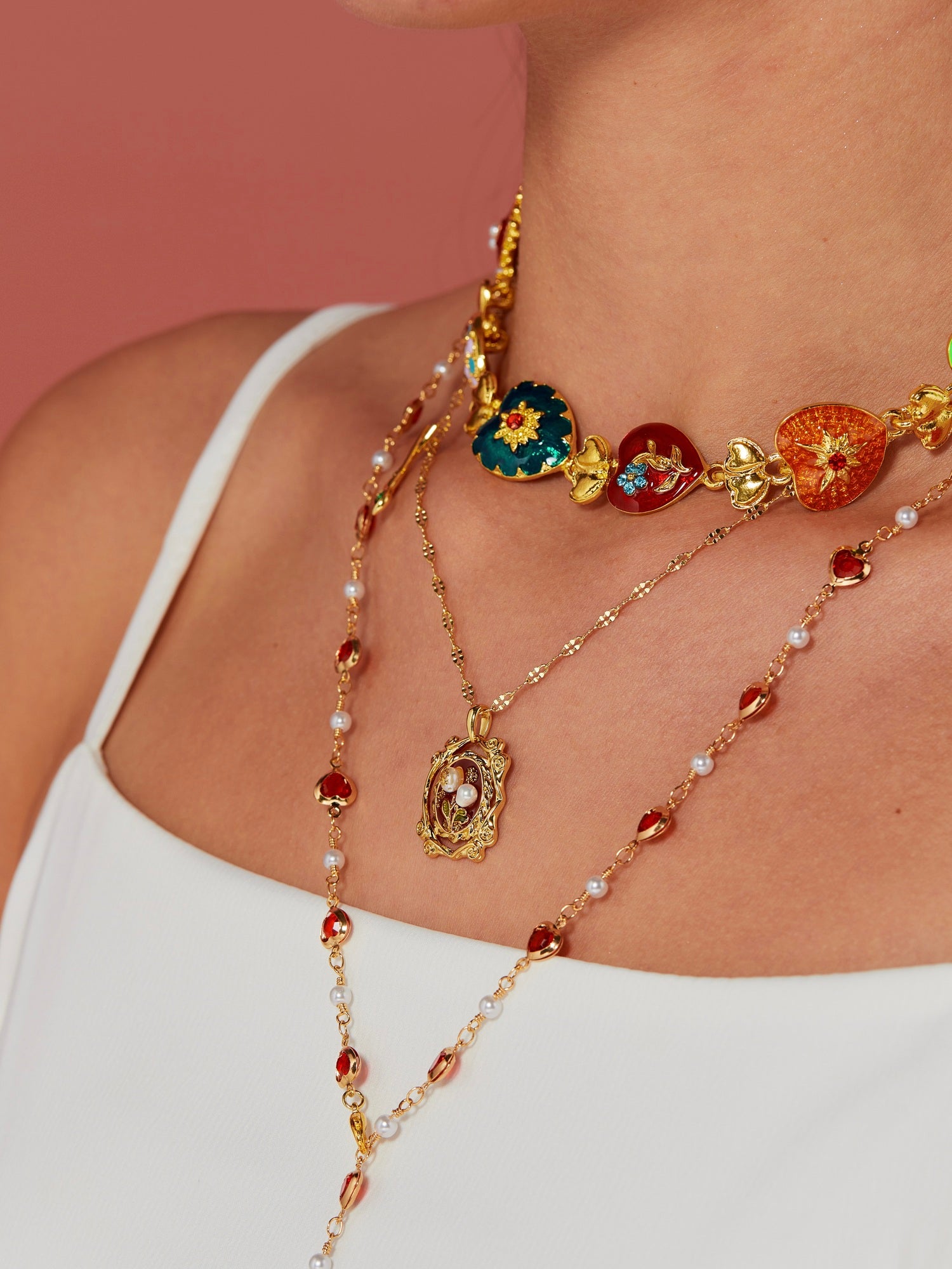 Marcia Floral Frame Necklace - Kuri Jewelry