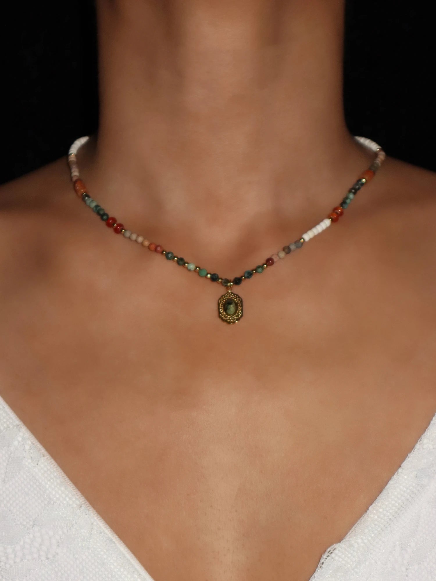 Donna Natural Stone Beaded Necklace