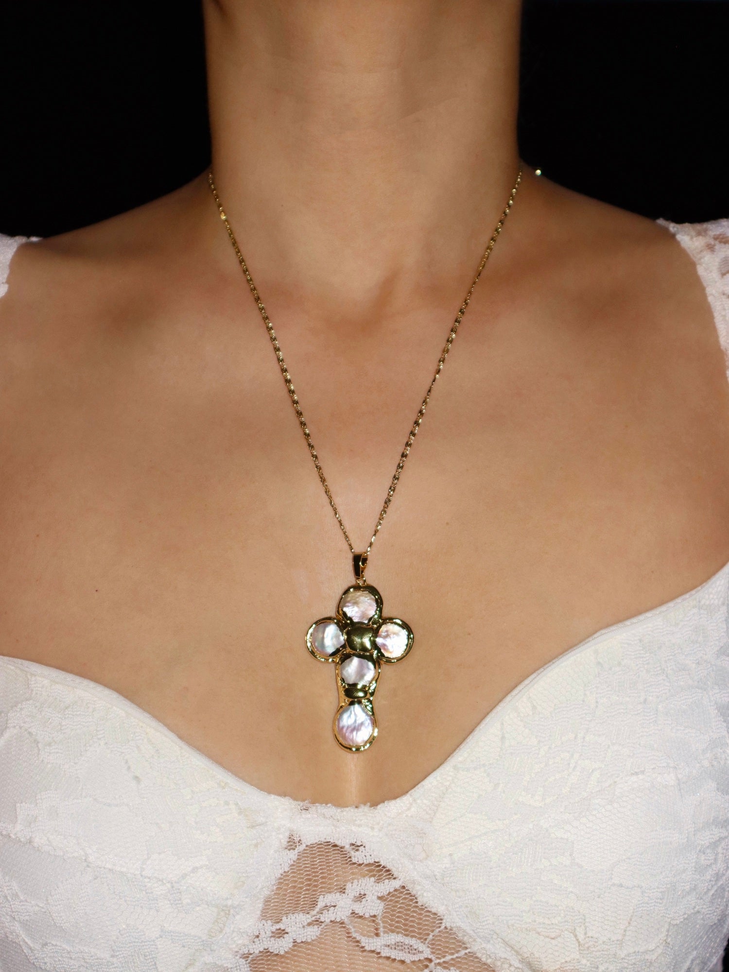 Agatha Pearl Cross Necklace | Elegant Minimalist Jewelry – Kuri