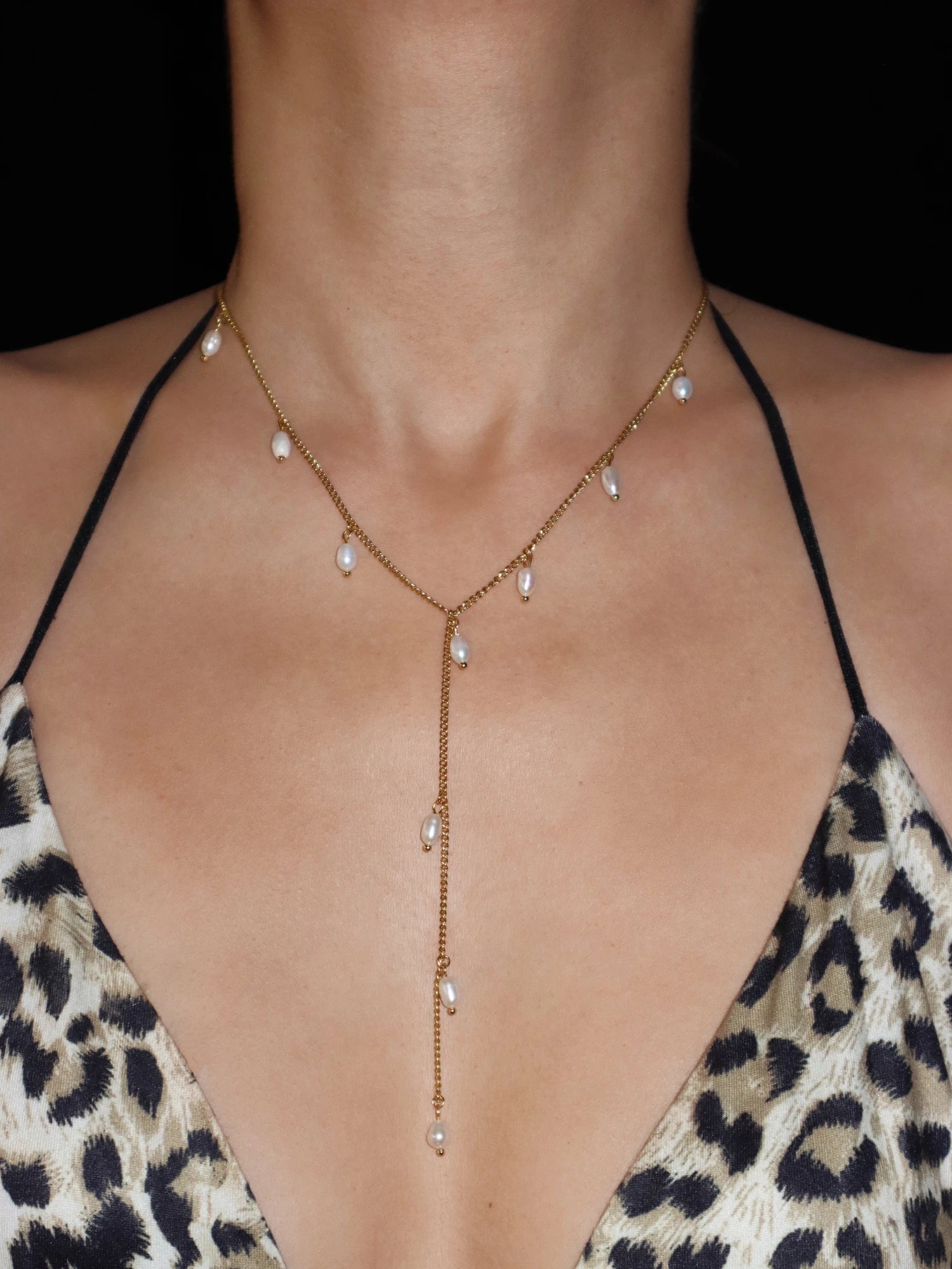 Bridget Pearl Lariat Necklace | Elegant Minimalist Jewelry – Kuri