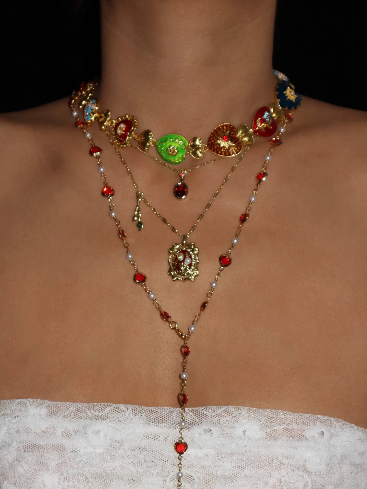 Marcia Floral Frame Necklace - Kuri Jewelry