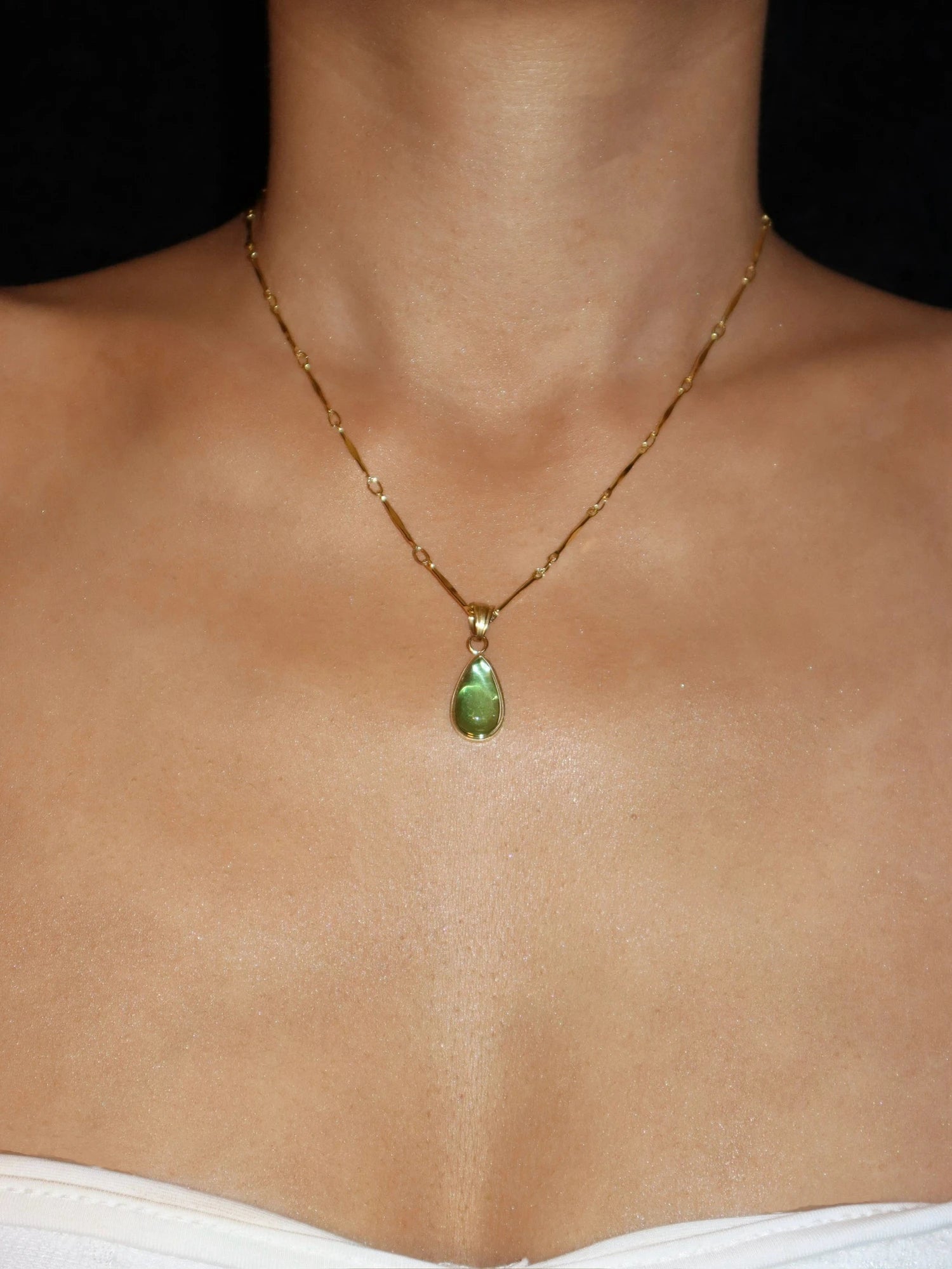 Dolly Green Waterdrop Necklace