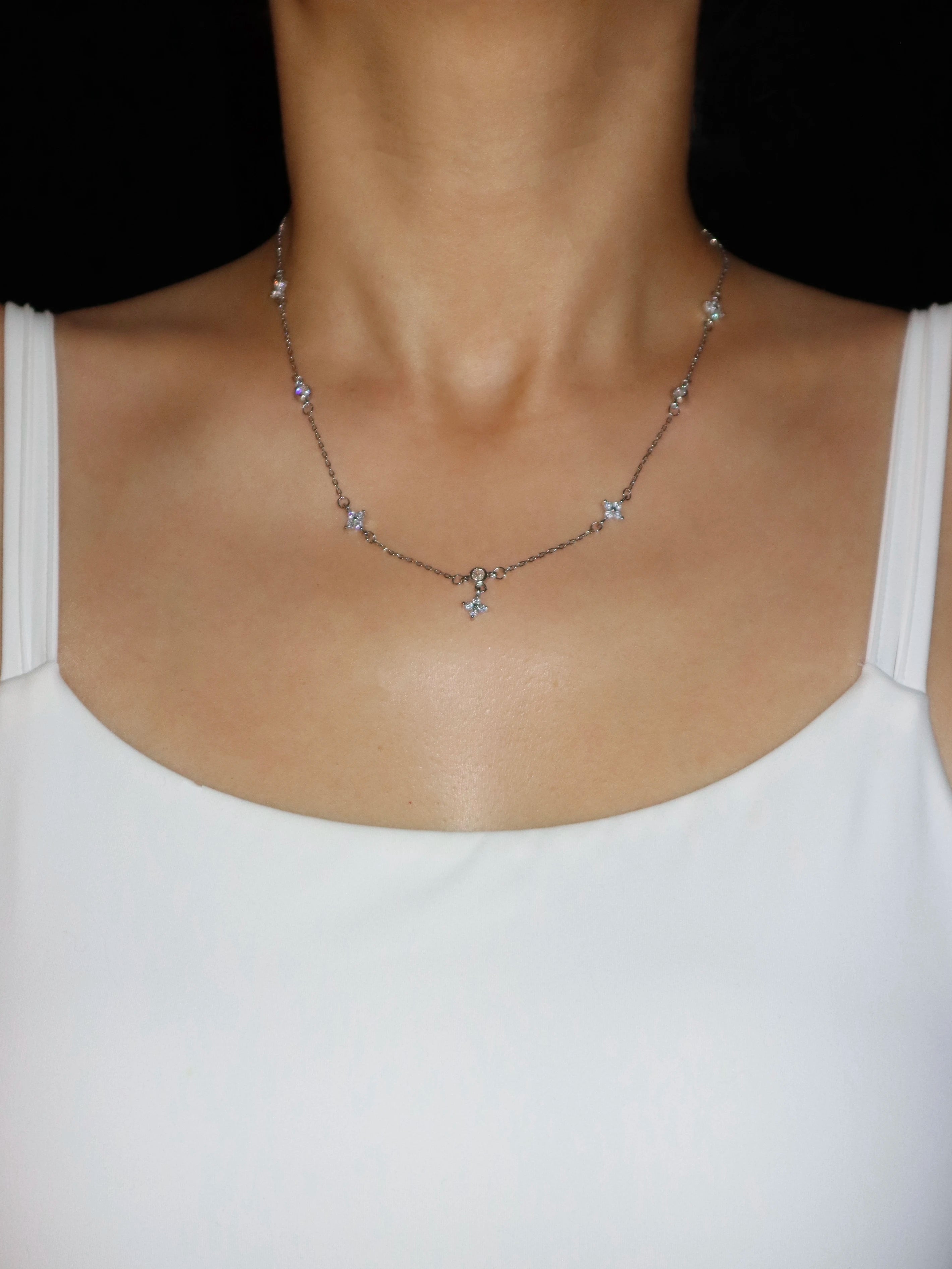 Lucky Clover Necklace in Silver