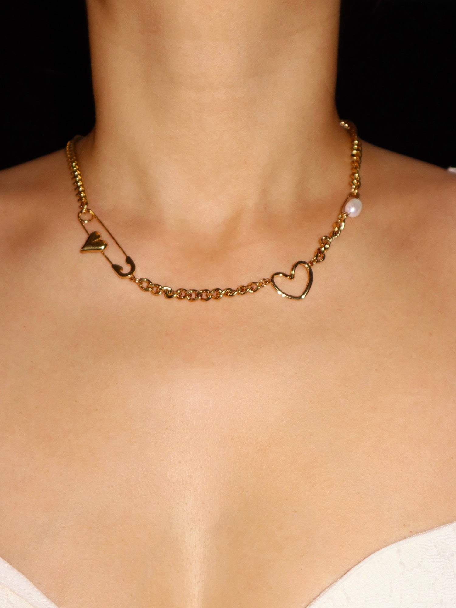 Janet Paperclip & Heart Necklace | Elegant Minimalist Jewelry – Kuri