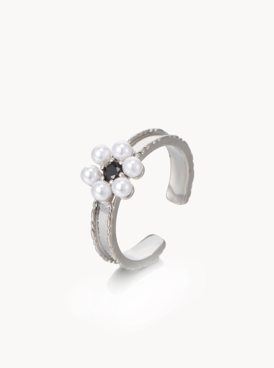 Goth Pearl Flower Ring