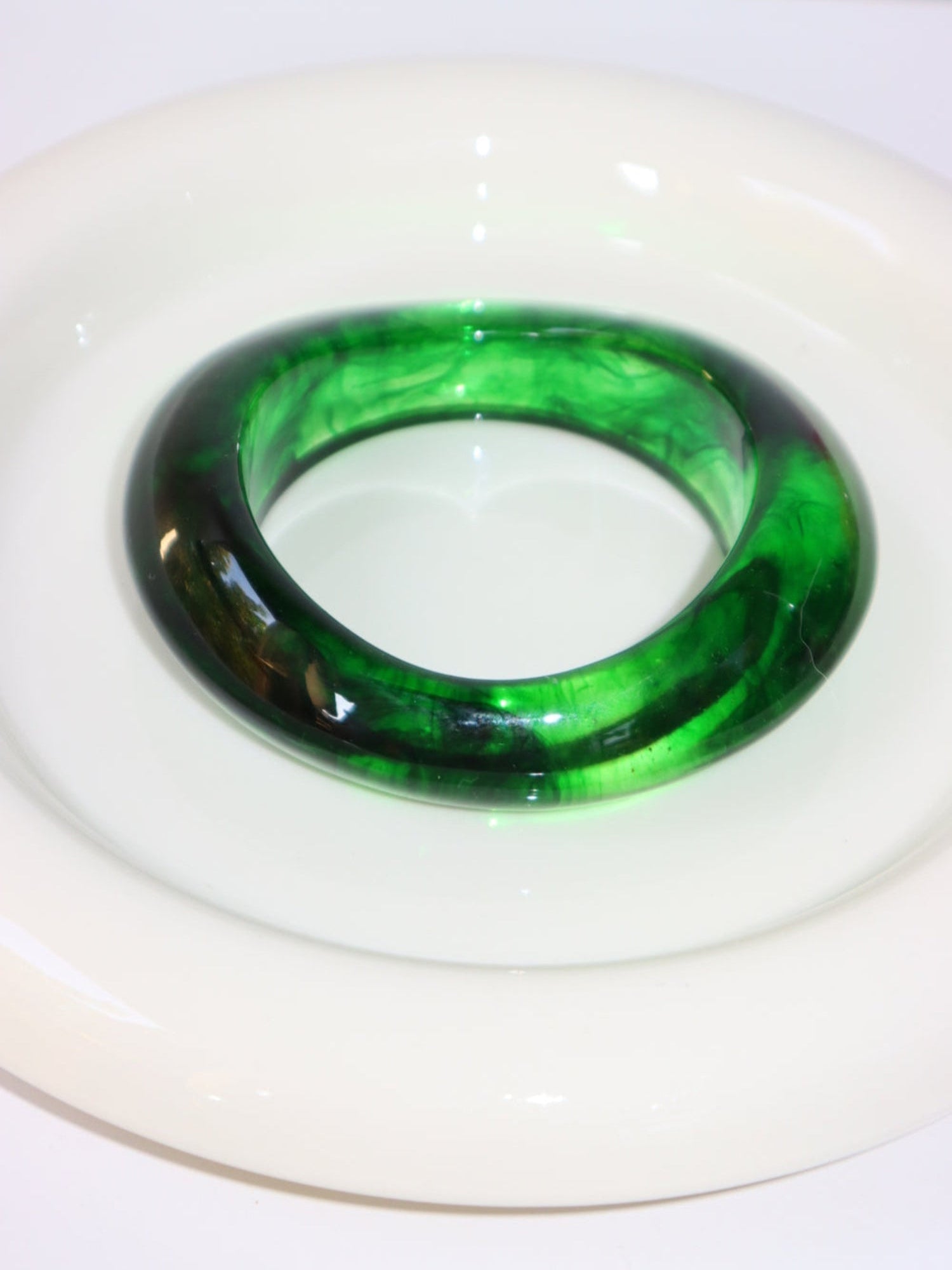 Leila Green Wave Resin Bangle