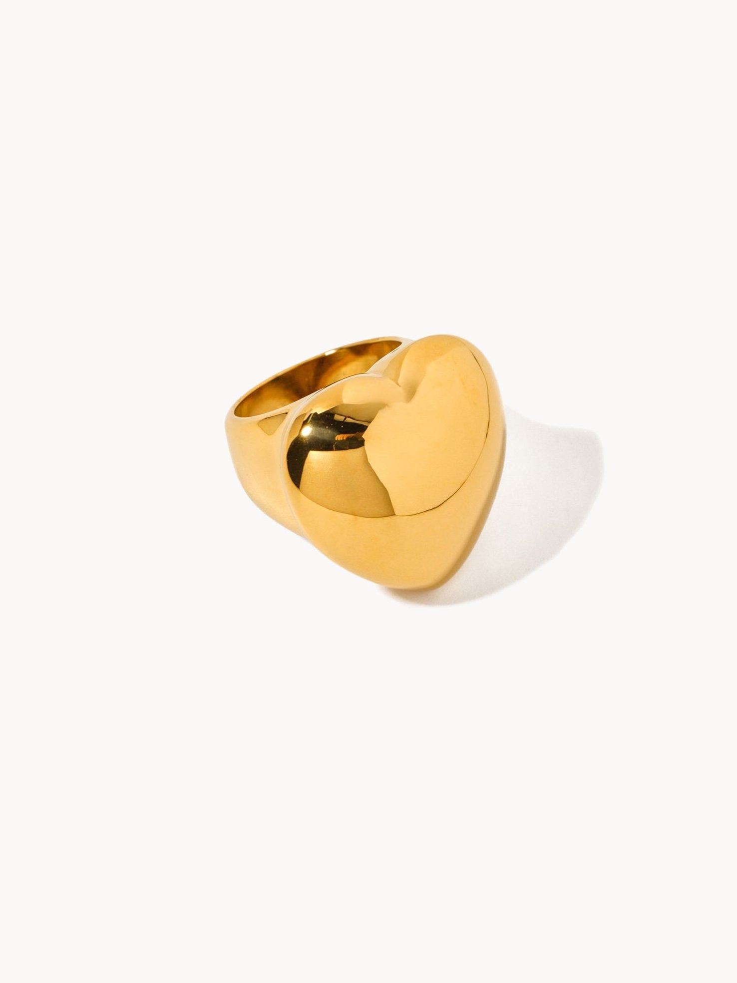 Bella Chunky Heart Golden Ring - Kuri Jewelry