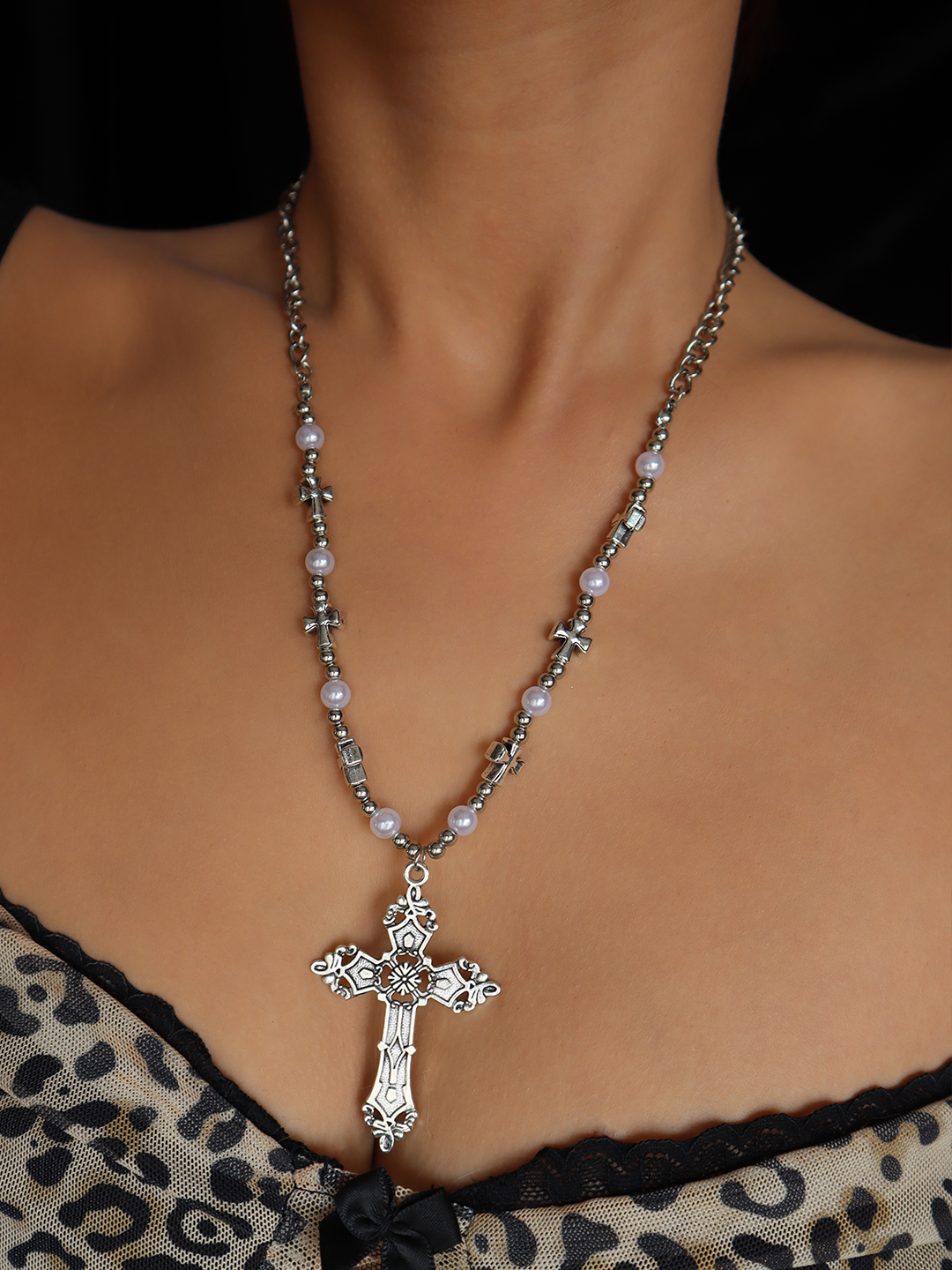 Gill Pearl Cross Necklace - Kuri Jewelry