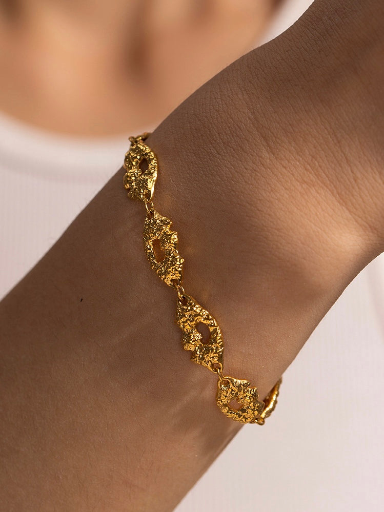 Luna Vintage Textured Bracelet